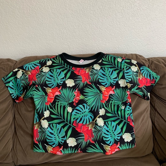 Penshoppe Hawaiian themed crop top - Picture 1 of 3